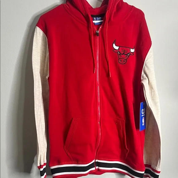 NBA Chicago Bulls Red and Cream Hoodie with Logo - Picture 1 of 6